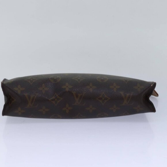 LOUIS VUITTON Monogram Poche Toilette 26 Pouch - Picture 6 of 16